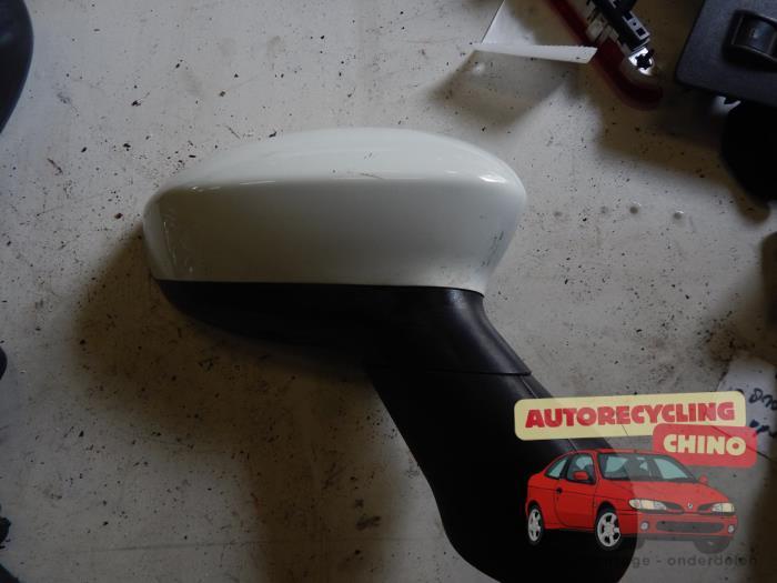 Rétroviseur extérieur droit d'un Fiat Punto Grande, Autos : Pièces & Accessoires, Rétroviseurs, Fiat, Utilisé, 3 mois de garantie