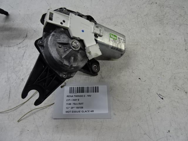 RUITENWISSERMOTOR ACHTER Twingo II (CN) (8200311486), Gebruikt, Renault, Mevr. I. Hauben, Rue de l'Espoir 34 34
4030  GRIVEGNÉE, BE