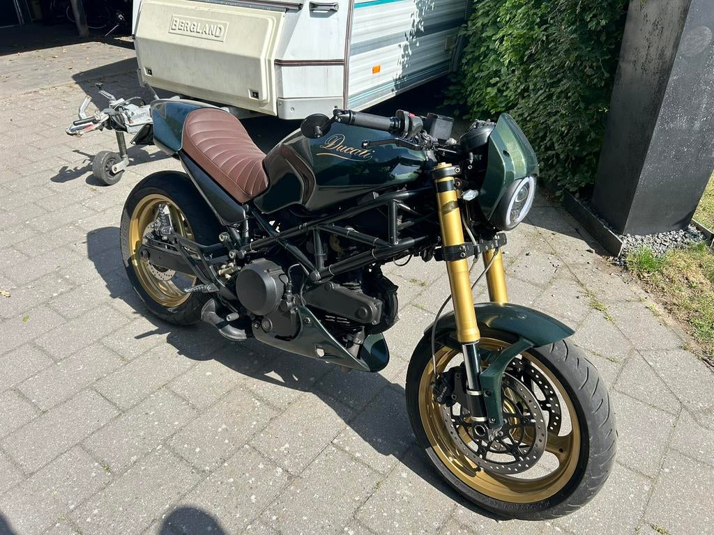 Ducati Monster 620 ie Custom (DÉGÂTS DE CHUTE), Motos, Motos | Ducati, Particulier, Naked bike, plus de 35 kW, 2 cylindres, Permis Moto A