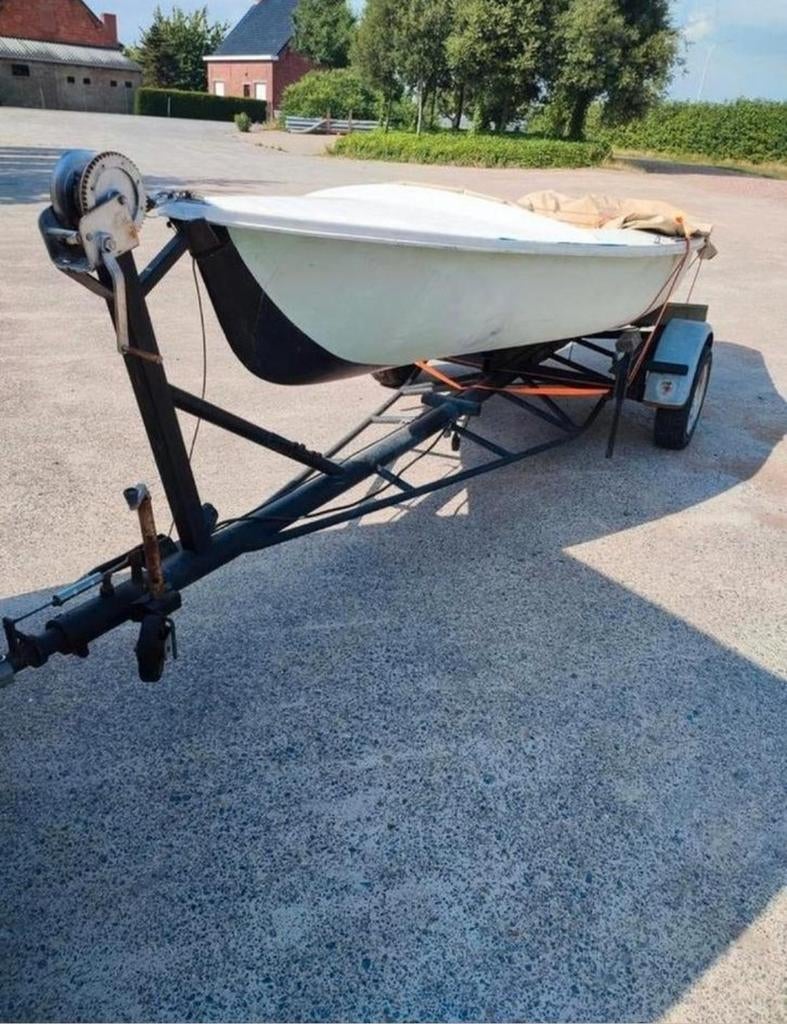 Open motorboot met stalen trailer, Watersport en Boten, Ophalen, Gebruikt, Polyester