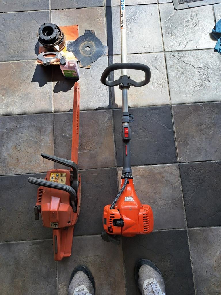 Kettingzaag husqvarna 41 en kantemaaier oleo mac 725 S, Enlèvement