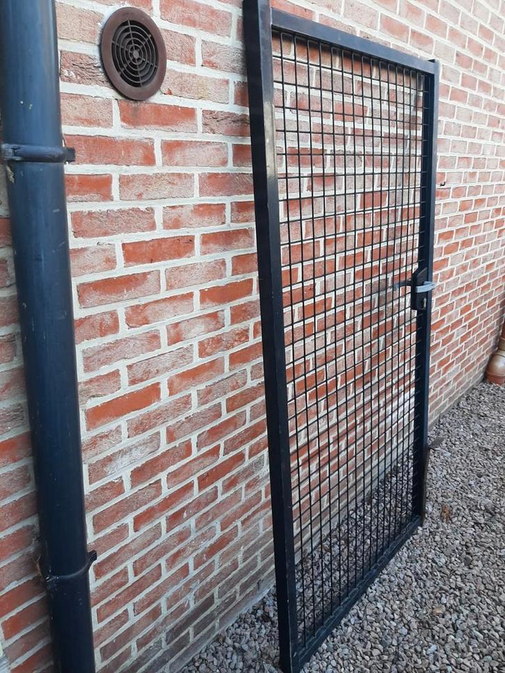 tuinpoort van 1.75 M hoog en 95 CM breed zwarte kleur, Tuin en Terras, Tuinpoorten, Zo goed als nieuw, Draaipoort, IJzer, 150 tot 200 cm