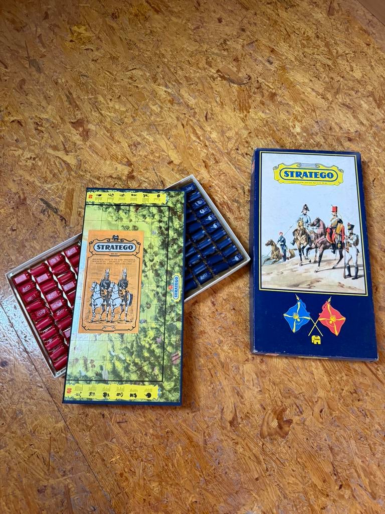Stratego vintage compleet, Verzamelen, Speelkaarten, Jokers en Kwartetten, Ophalen, Zo goed als nieuw