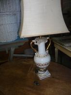 MOOIE PORCELEINEN LAMPADAIRE, Antiek en Kunst, Ophalen