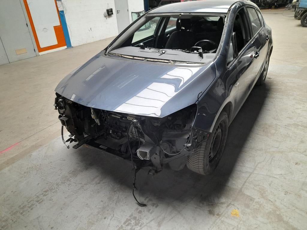 Pièces OPEL ASTRA J 1.7 Cdti 155.000 kms euro 5, Arrière, Opel, Enlèvement, Utilisé