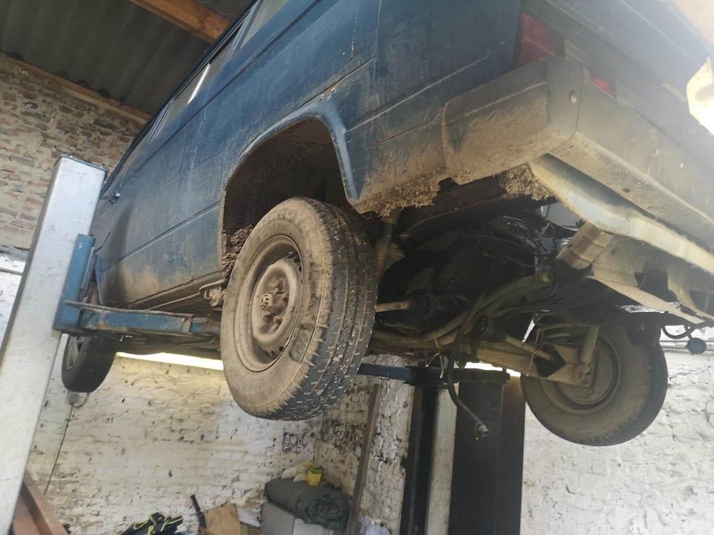 Cherche mécanicien expérimenté a Spy, Auto's, Volkswagen, Diesel, Particulier, Overige carrosserie, Transporter