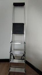 Nieuwe trapladder met 5 treden, Ophalen, Nieuw, Ladder