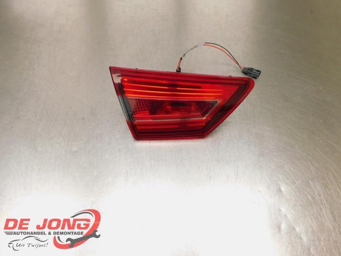 Feu arrière gauche d'un Renault Clio, Autos : Pièces & Accessoires, Éclairage, Renault, Utilisé, 3 mois de garantie, Enlèvement ou Envoi