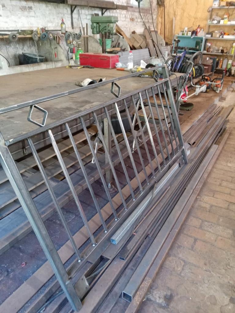 Soudeur acier, Enlèvement