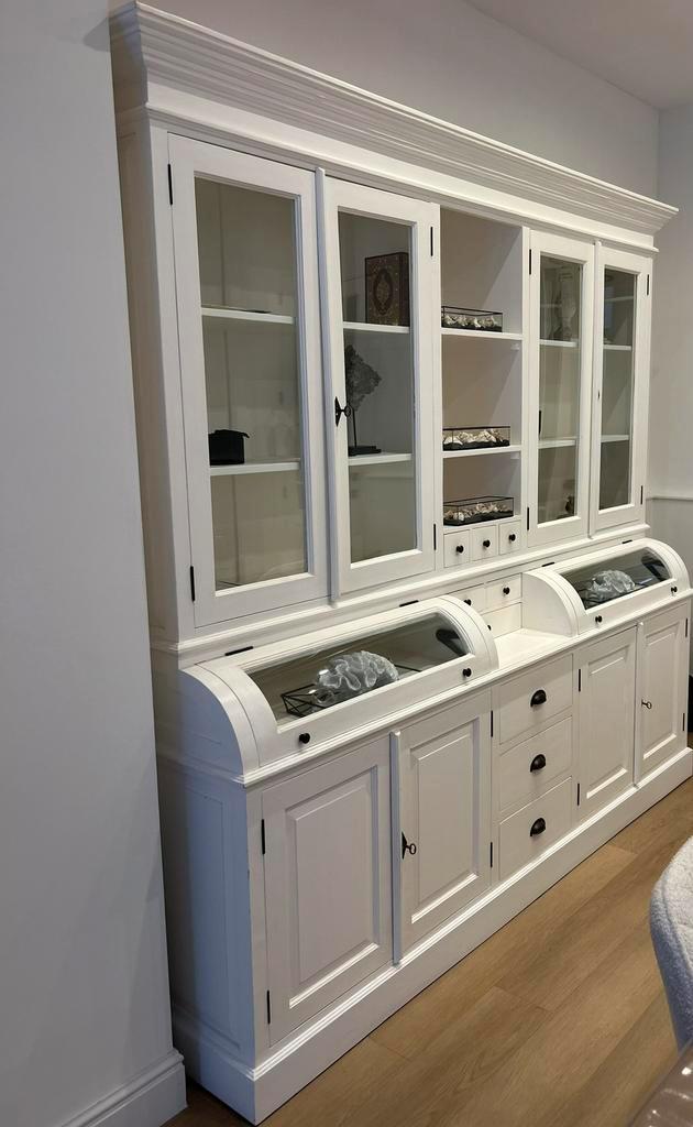 Massief houten kast / buffetkast, Maison & Meubles, Armoires | Buffets, Comme neuf, Verre, Enlèvement