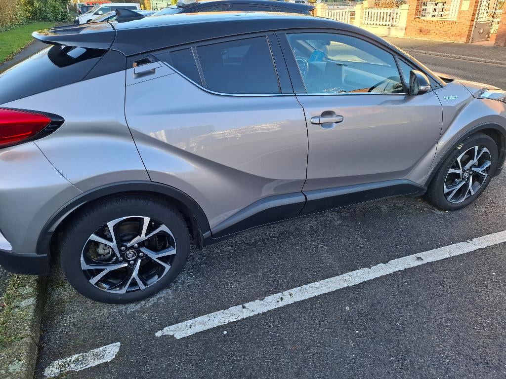 Toyota chr hybride, 122 kW, Achat, Euro 6, Entretenue par le concessionnaire