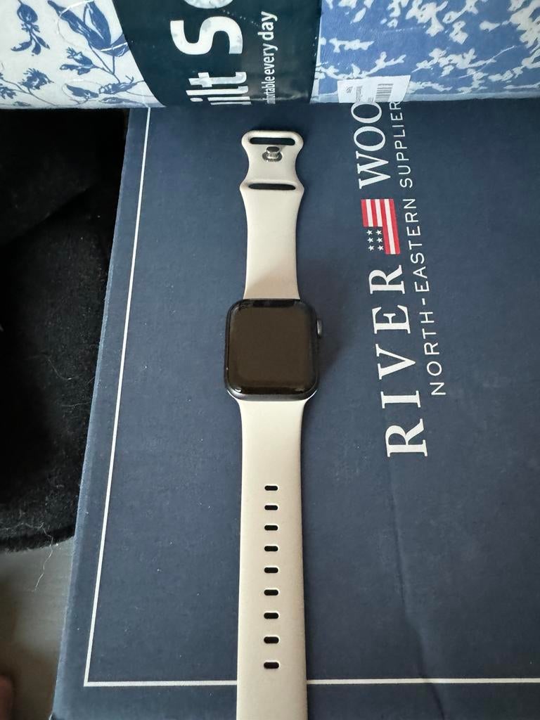 Apple Watch se 2024, Handtassen en Accessoires, Smartwatches, Ophalen of Verzenden