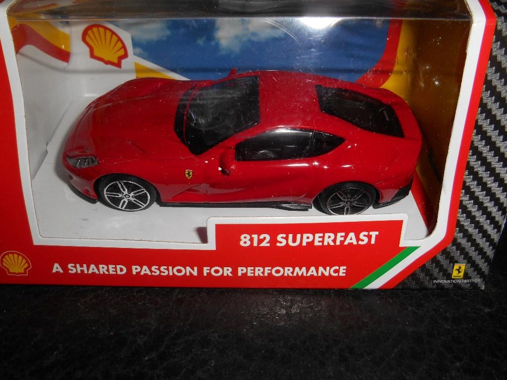 Burago 1/43 Ferrari 812 Superfast, Enlèvement ou Envoi