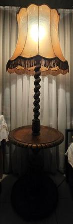 Practige vintage eiken vloerlamp met tafeltje, Antiek en Kunst, Ophalen of Verzenden