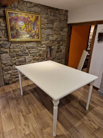 Table à manger Maisons du Monde beschikbaar voor biedingen