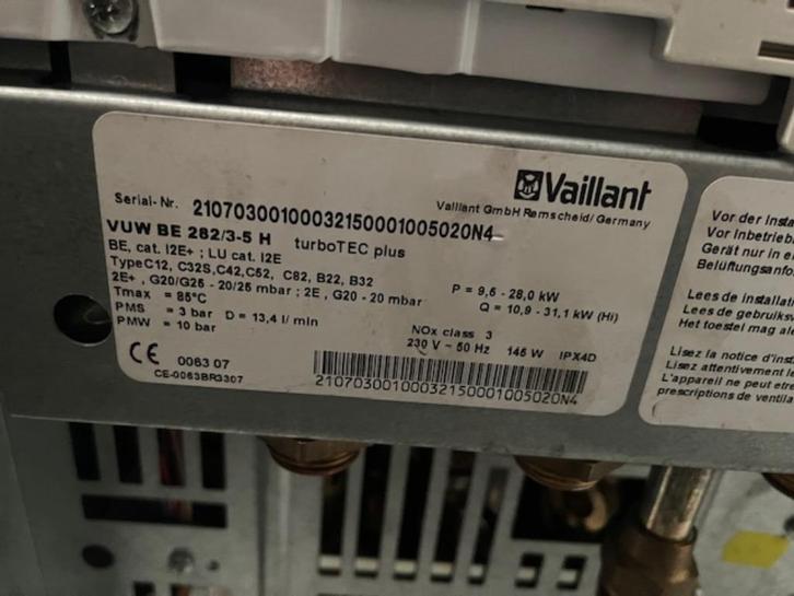 vaillant turbo tec plus  VUW 282, Doe-het-zelf en Bouw, Verwarming en Radiatoren, Gebruikt, Cv-ketel of Combi-ketel, Minder dan 200 watt