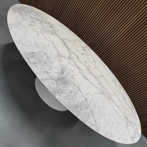 Knoll Saarinen Table 198cm Calacatta Gold (Oval), Huis en Inrichting, Tafels | Eettafels, Nieuw, 100 tot 150 cm, 150 tot 200 cm