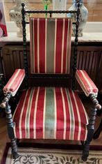 Antieke stoffen stoel, Enlèvement