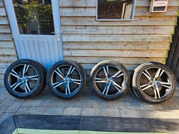 Volvo XC40 en V90CC 19 inch r-design zomerset te koop beschikbaar voor biedingen