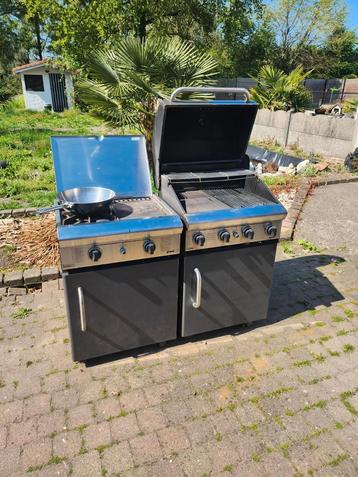 Buiten keuken ( Gasbarbecue)  beschikbaar voor biedingen