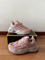 Roze schoenen Buffalo Triplet, Nieuw, Ophalen of Verzenden, Sneakers, Roze