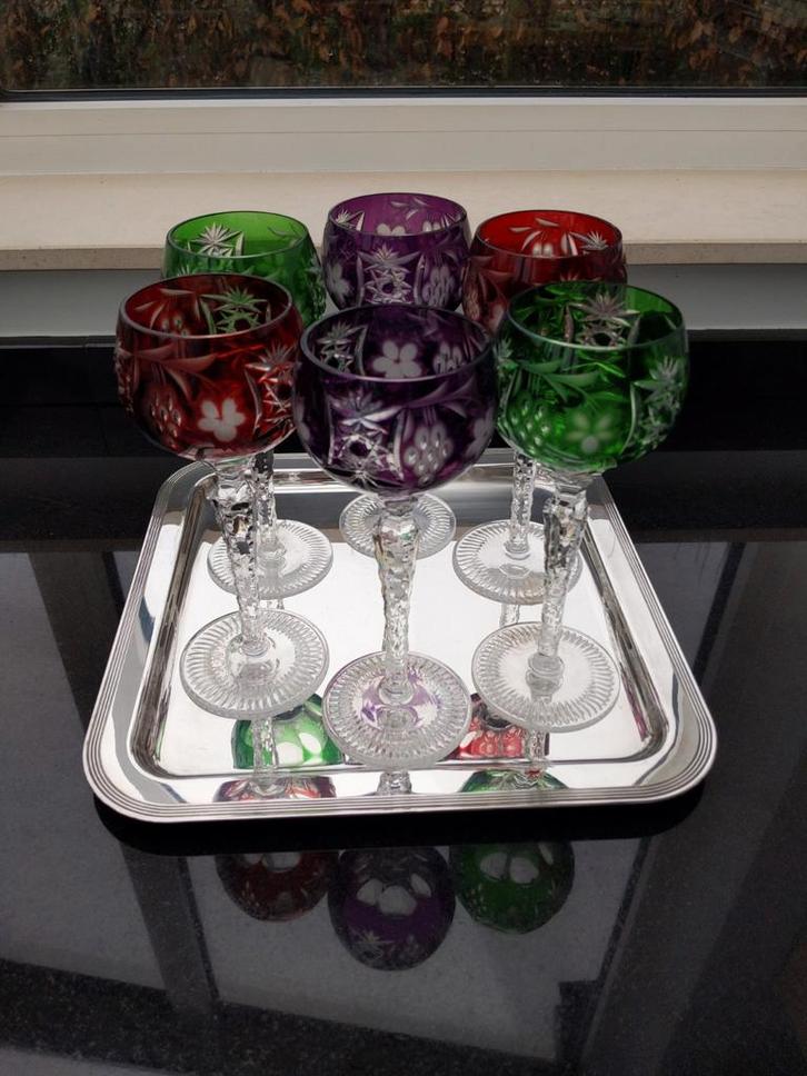 Hongaarse gekleurde kristallen wijnglazen Ajka Crystal, Antiek en Kunst, Antiek | Glaswerk en Kristal, Ophalen