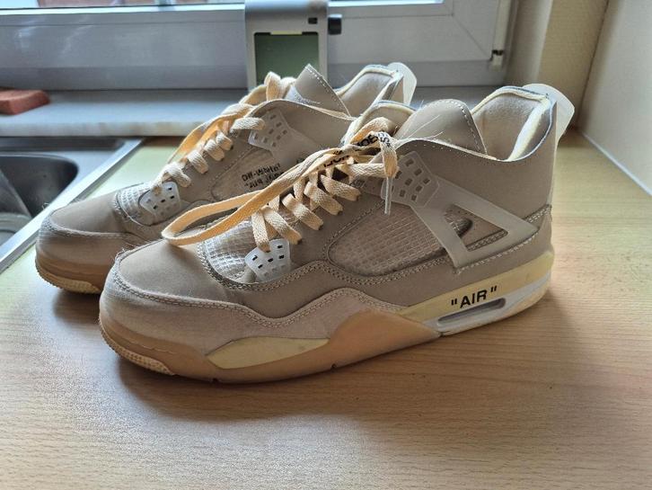 Jordan 4 Retro off white  sail maat 46, Kleding | Heren, Schoenen, Zo goed als nieuw, Sneakers, Overige kleuren, Ophalen