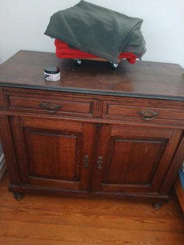 Dressoir antiek  beschikbaar voor biedingen
