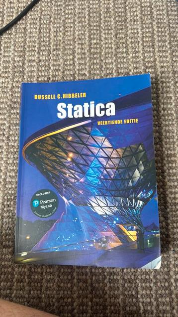Russell C. Hibbeler - Statica beschikbaar voor biedingen