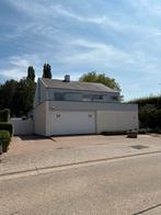 Groot huis met rustige tuin te Maasmechelen, Immo, 1000 tot 1500 m², 284 m², Maasmechelen, Vrijstaande woning