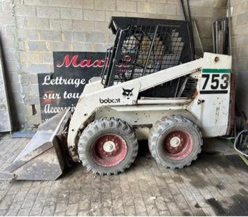 Bobcat a louer avec Operateur disponible aux enchères