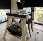 bureel, Ophalen, Zo goed als nieuw, Bureau