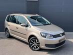 Volkswagen Touran 1.6 CR TDI | Navi | 1ste eigenaar | Garant, Auto's, Volkswagen, Voorwielaandrijving, Euro 5, Gebruikt, Zwart