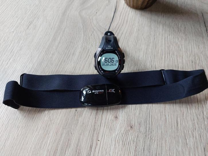Sigma RC 1209 hartslagmeter zwart, Sport en Fitness, Hartslagmeters, Gebruikt, Sigma, Met borstriem, Waterdicht, Met loopsnelheid