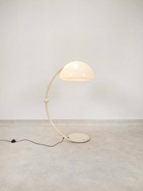 Elio Martinelli Luce - Serpente floorlamp, Huis en Inrichting, Lampen | Vloerlampen, Gebruikt, 100 tot 150 cm, Kunststof, Metaal