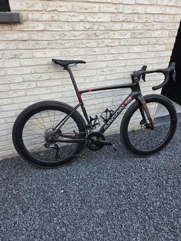 Argon18 sum pro (2024) maat M (ZGN) beschikbaar voor biedingen