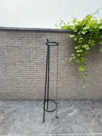 Ijzeren bloemenstaander of kapstok, Ophalen, Zo goed als nieuw