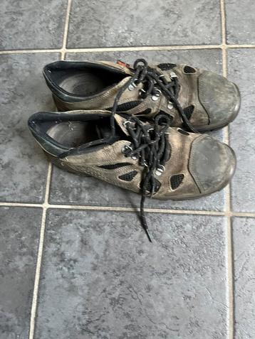 Emma werkschoenen maat 44 in goede staat beschikbaar voor biedingen