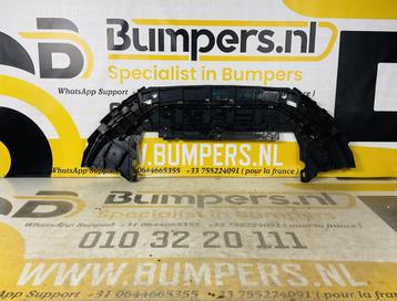 Onderplaat Volvo V40-31383735 BumperLip 2-R1-6893R beschikbaar voor biedingen