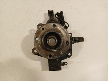 WIELNAAF LINKS VOOR Renault Clio IV (5R) (01-2012/08-2021) beschikbaar voor biedingen