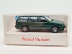 Volkswagen VW Passat Variant (groen) - Wiking 1/87, Hobby en Vrije tijd, Zo goed als nieuw, Auto, Verzenden, Wiking