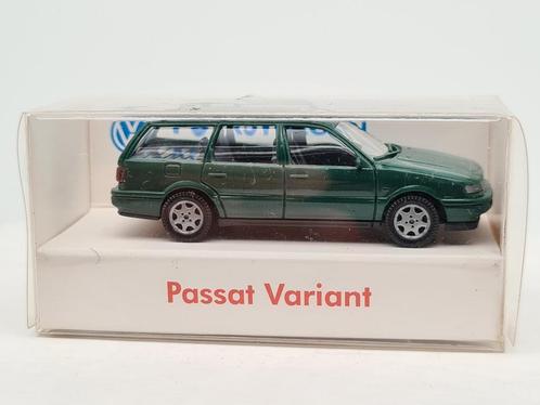 Volkswagen VW Passat Variant (groen) - Wiking 1/87, Hobby en Vrije tijd, Modelauto's | 1:87, Zo goed als nieuw, Auto, Wiking, Verzenden