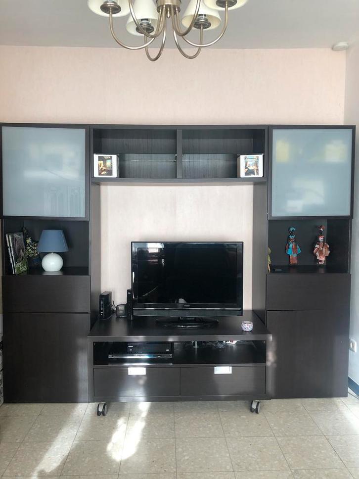 Meuble TV Ikea Besta, Maison & Meubles, Armoires | Mobilier de télévision, Utilisé, 150 à 200 cm, 200 cm ou plus, 50 à 75 cm, Autres matériaux