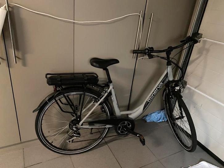 Elektronische fiets zo goed als nieuw, Fietsen en Brommers, Elektrische fietsen, Zo goed als nieuw, Ophalen