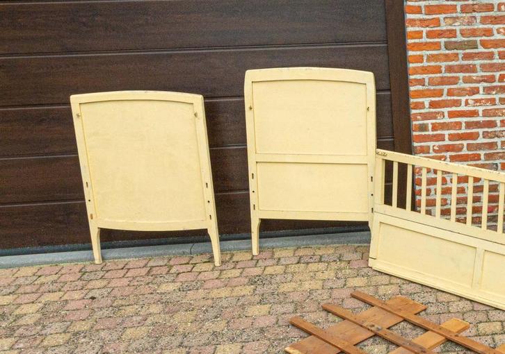 Antiek babybedje kinderbedje, Kinderen en Baby's, Babywiegjes en Ledikanten, Gebruikt, Ledikant, Ophalen