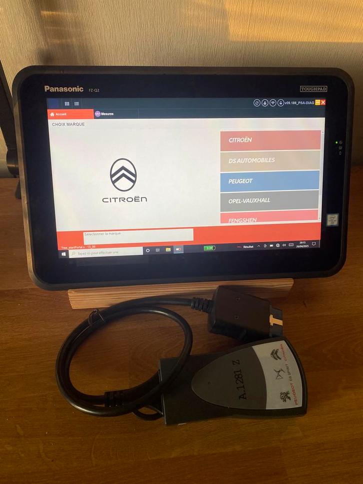 Tablette Diagnostique PSA, Autos : Divers, Navigation de voiture, Comme neuf, Enlèvement