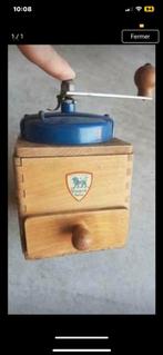 Moulin à café de marque Peugeot, Antiquités & Art