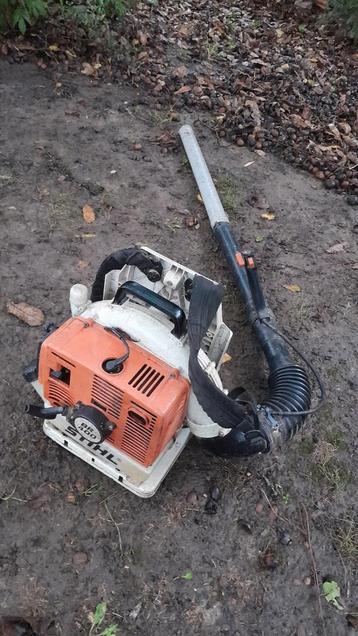 souffleur à feuilles stihl br400 disponible aux enchères