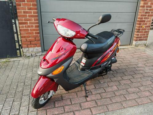 Scorpion-scooter met slechts 1141 km, Fietsen en Brommers, Scooters | Overige merken, Klasse B (45 km/u), Benzine, Ophalen