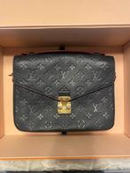 Louis Vuitton, Handtassen en Accessoires, Tassen | Damestassen, Ophalen of Verzenden, Handtas